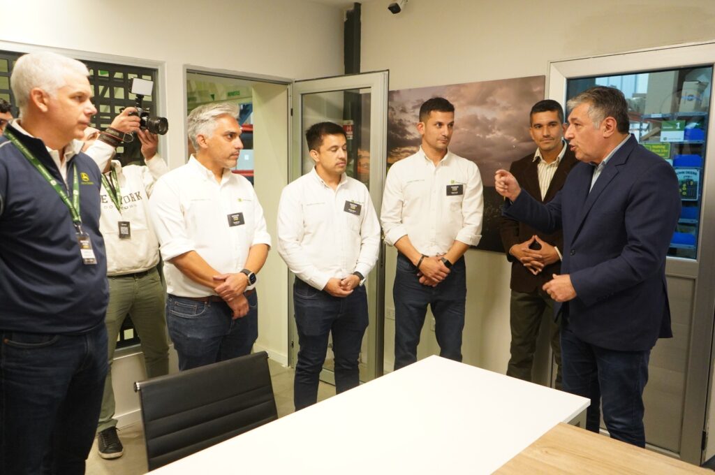 “John Deere” inauguró la Sucursal La Banda