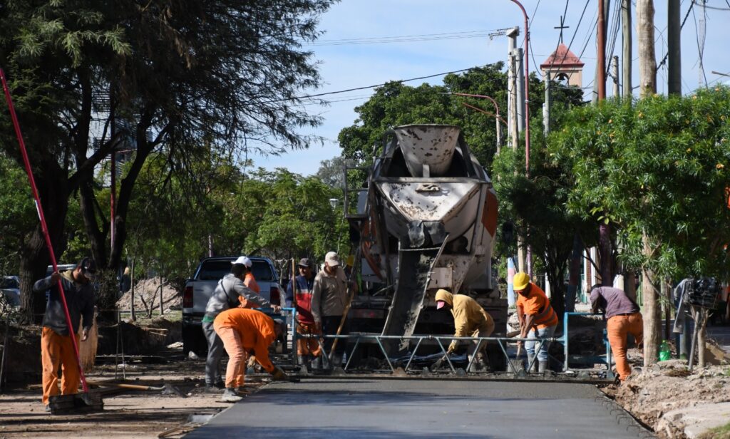 Atención: Recuerdan que la calle Formosa será doble mano temporalmente por la repavimentación de la Av. Colón