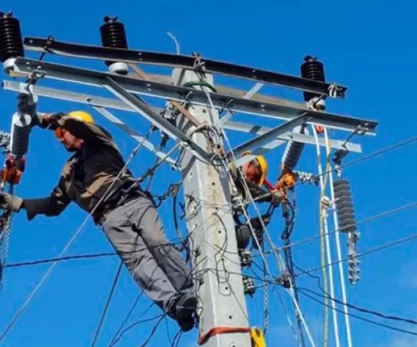 Por obras en las redes programaron cortes de energía en distintos lugares de la provincia