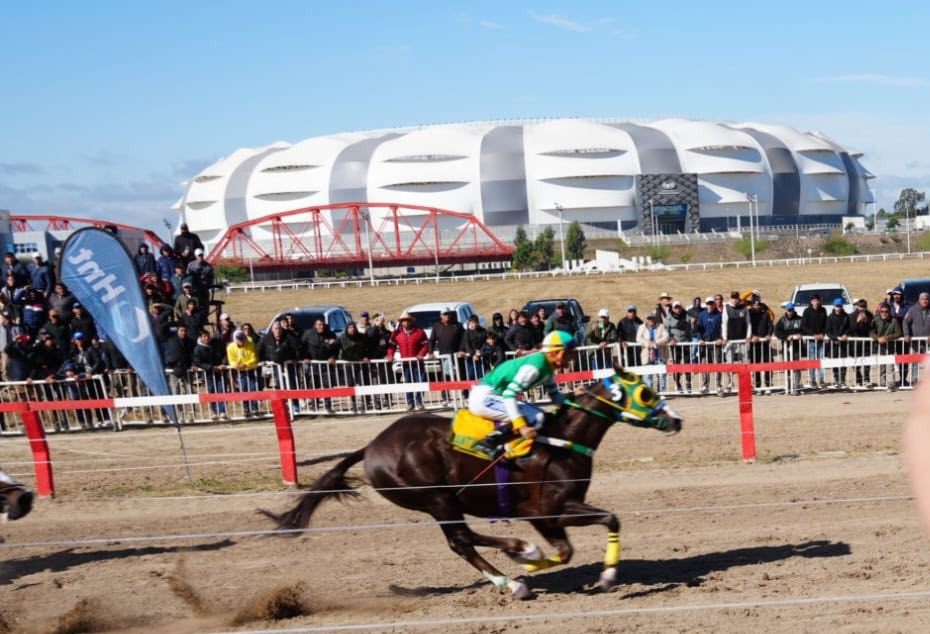 El Hipódromo 27 de Abril celebró el 50º aniversario de su imponente complejo