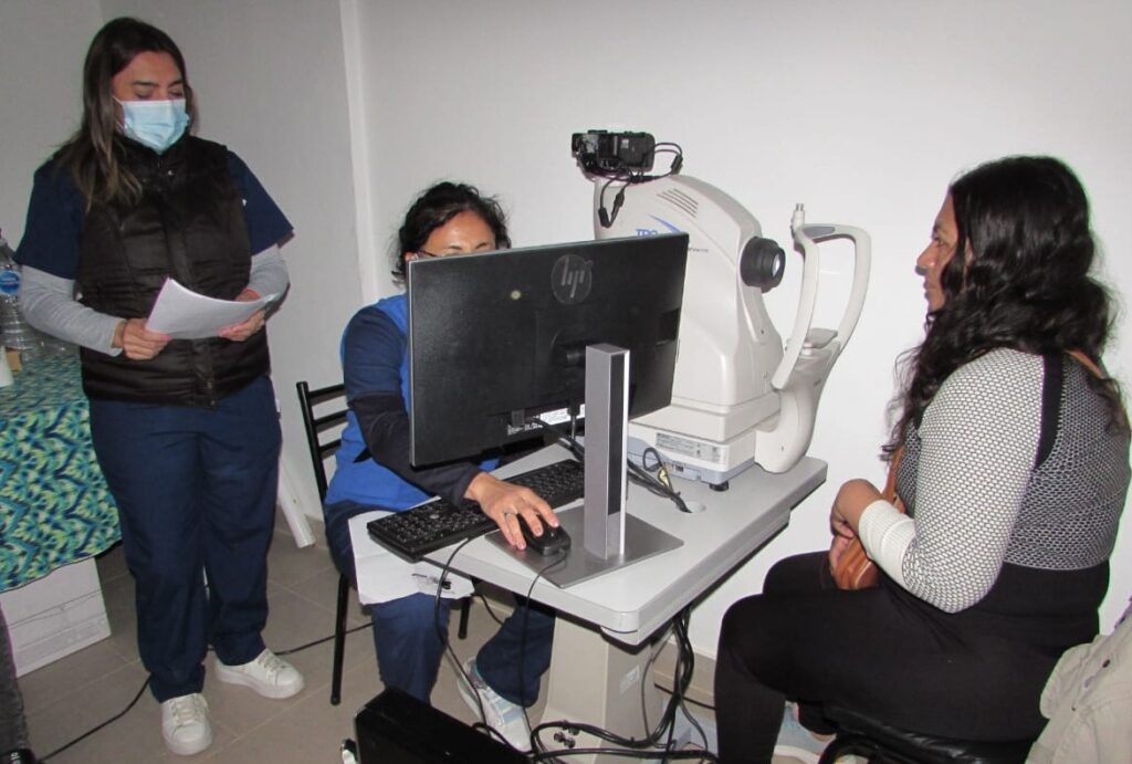 Realizaron controles visuales a pacientes diabéticos e hipertensos en Colonia El Simbolar Realizaron controles visuales a pacientes diabéticos e hipertensos en Colonia El Simbolar