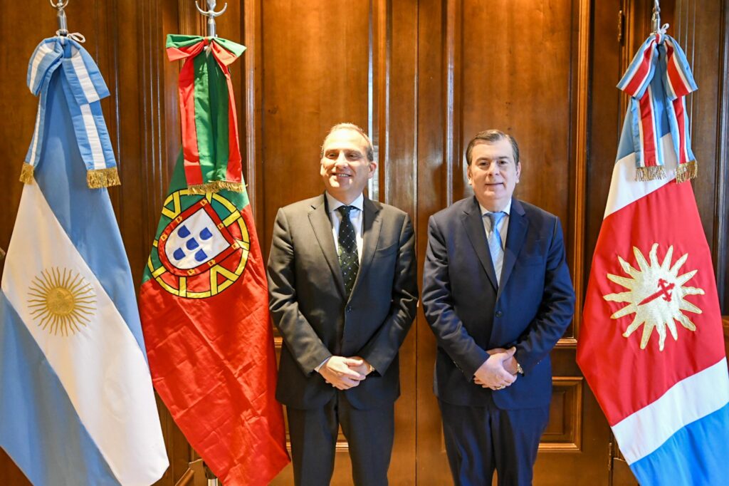 Zamora recibió en Casa de Gobierno al embajador de Portugal en Argentina