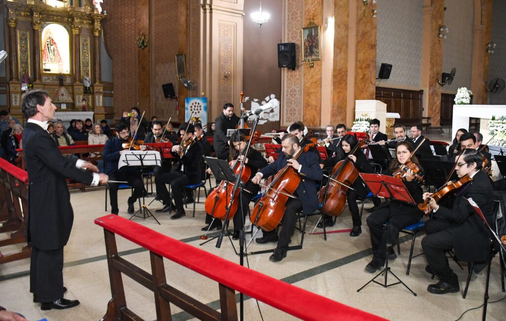 La orquesta de la Unse abrió las actividades culturales por un nuevo aniversario de la ciudad