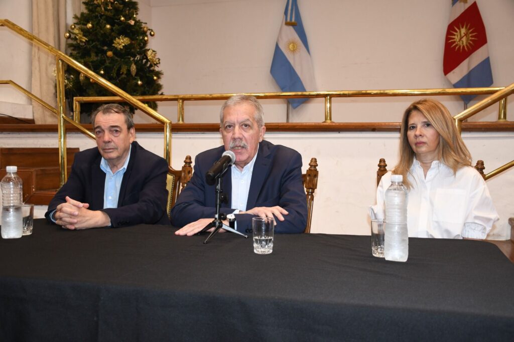 Anuncian bonos extraordinarios para planes de emergencia, tarjetas sociales y beneficiarios celíacos