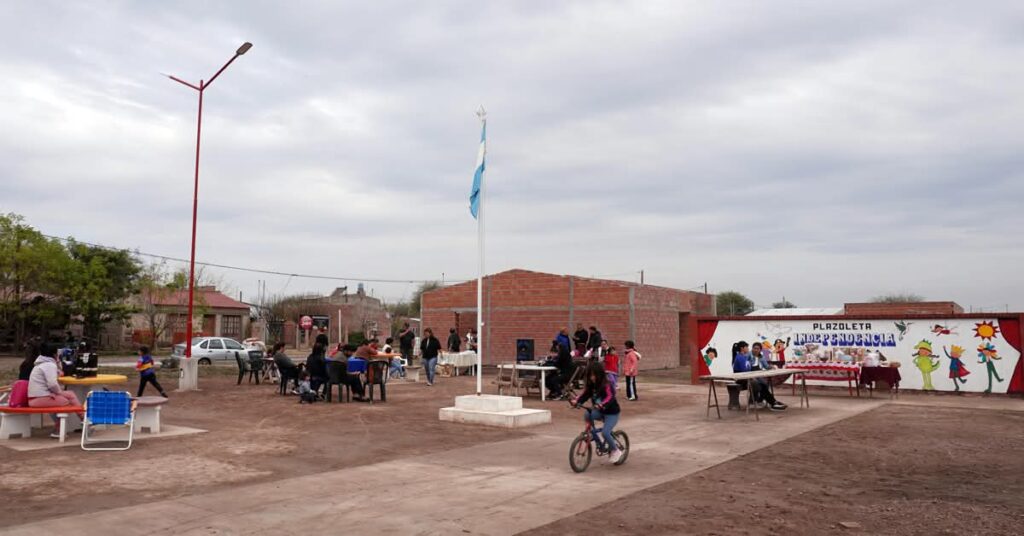 Los vecinos de Pinto cuentan con un nuevo espacio para compartir en el barrio Independencia