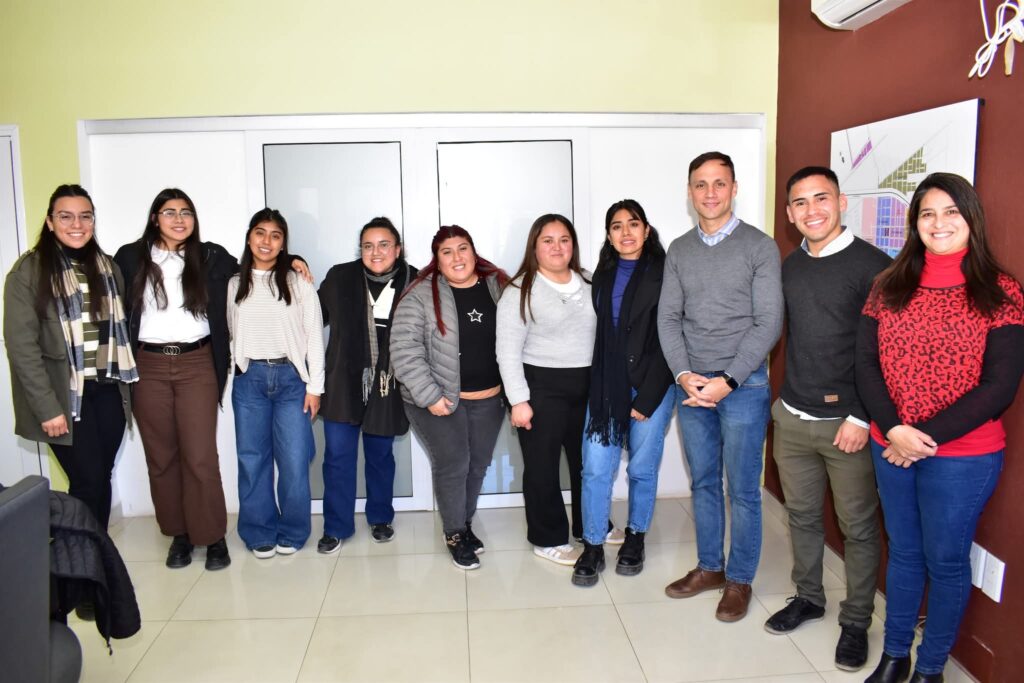 Alumnos del IFDNº3 de Fernández culminaron sus prácticas en el municipio