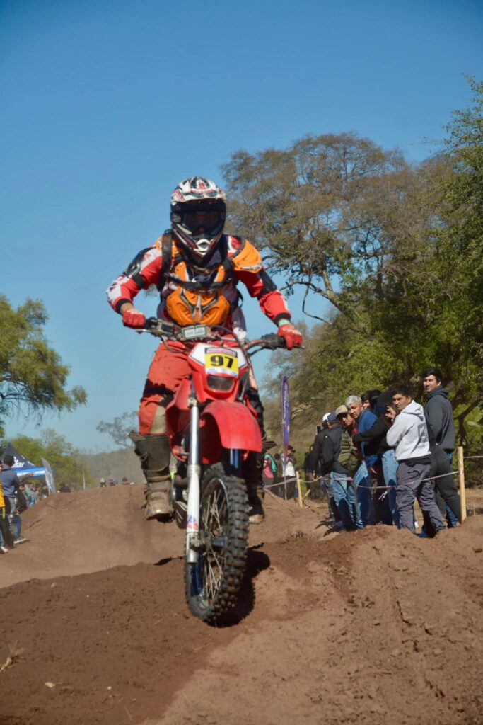 Realizan con éxito de la 2ª fecha del Campeonato Santiagueño de Enduro en El Morrow