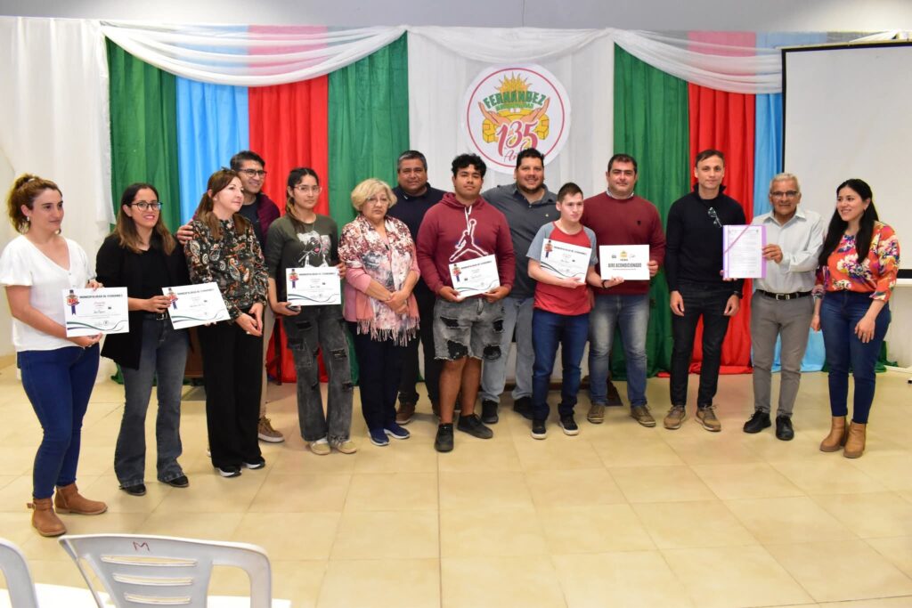 Fernández: Eligieron los cortometrajes ganadores del concurso “Luz, Cámara, Acción”
