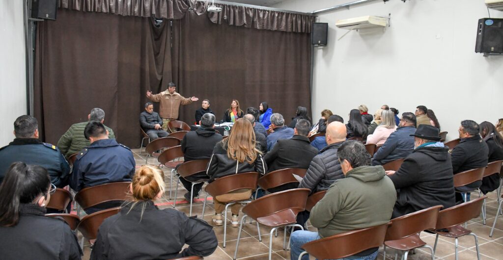 Realizaron una reunión organizativa por el desfile cívico militar del 472° aniversario de la ciudad Realizaron una reunión organizativa por el desfile cívico militar del 472° aniversario de la ciudad