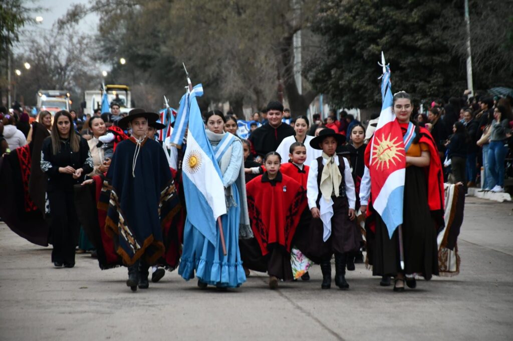 La comunidad de Sol de Julio celebró su 109° aniversario con un emotivo acto