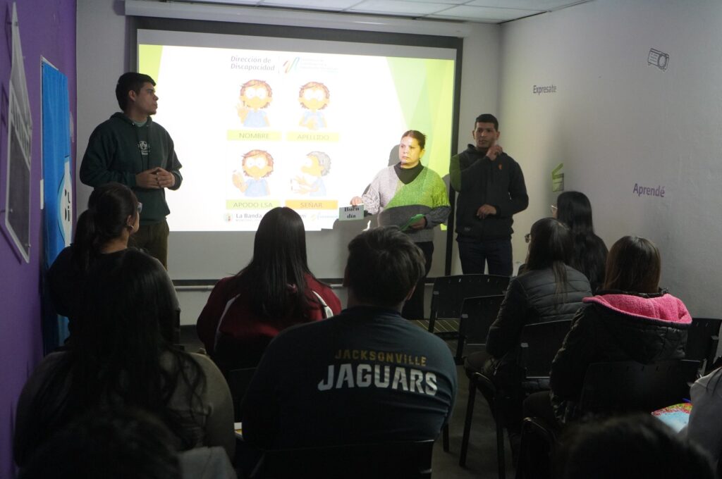 La Banda lanzó el programa “Una Banda de Señas” para jóvenes