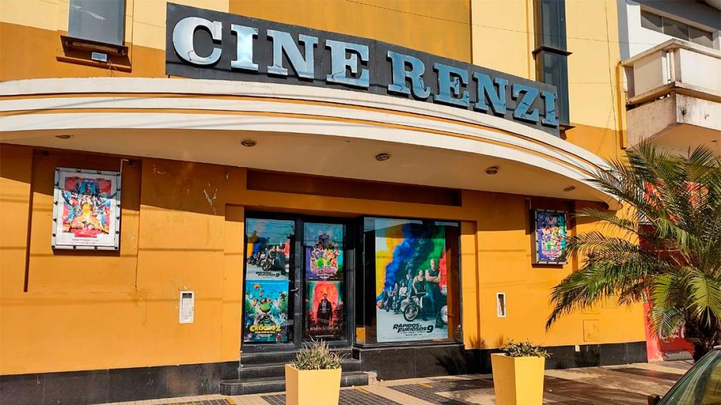 Adultos mayores podrán disfrutar funciones gratuitas de cine en el Renzi de La Banda