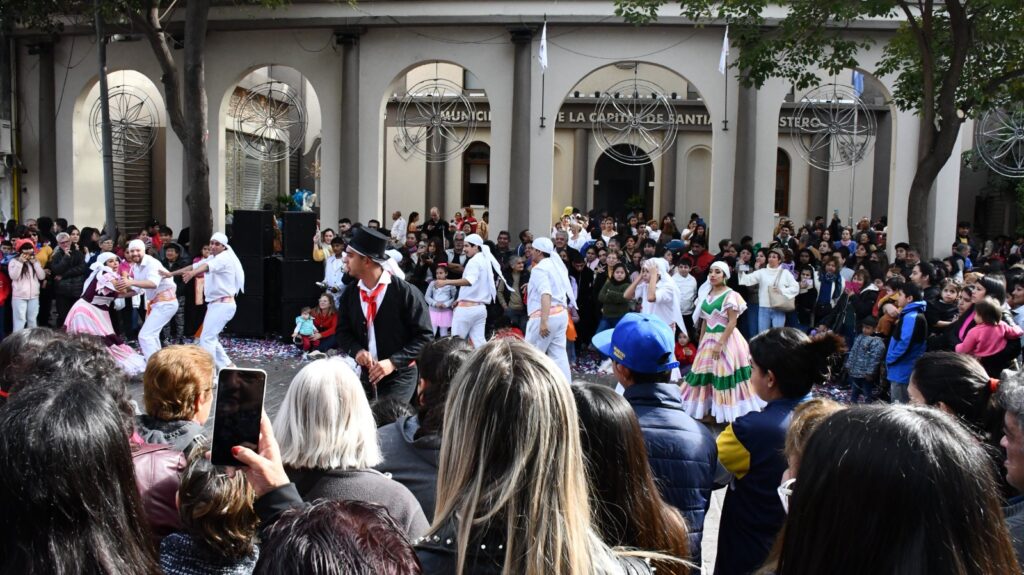 Más de 1200 actores y músicos participarán este miércoles de la Acción Teatral Urbana