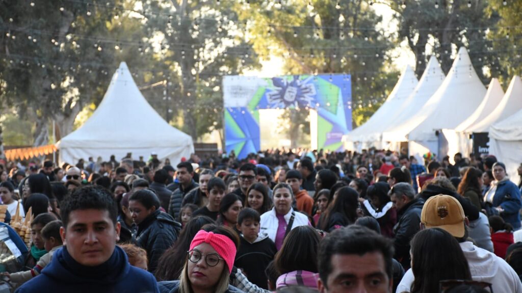 Este viernes quedará habilitada la Feria Artesanal 2025