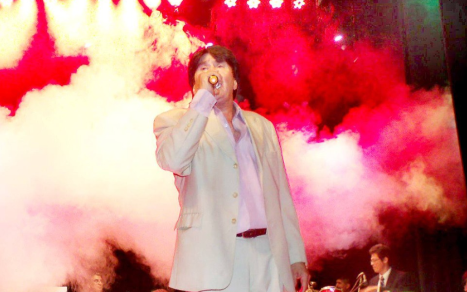 Falleció Johnny Mendizábal, ex vocalista de Los Alfiles, a los 74 años