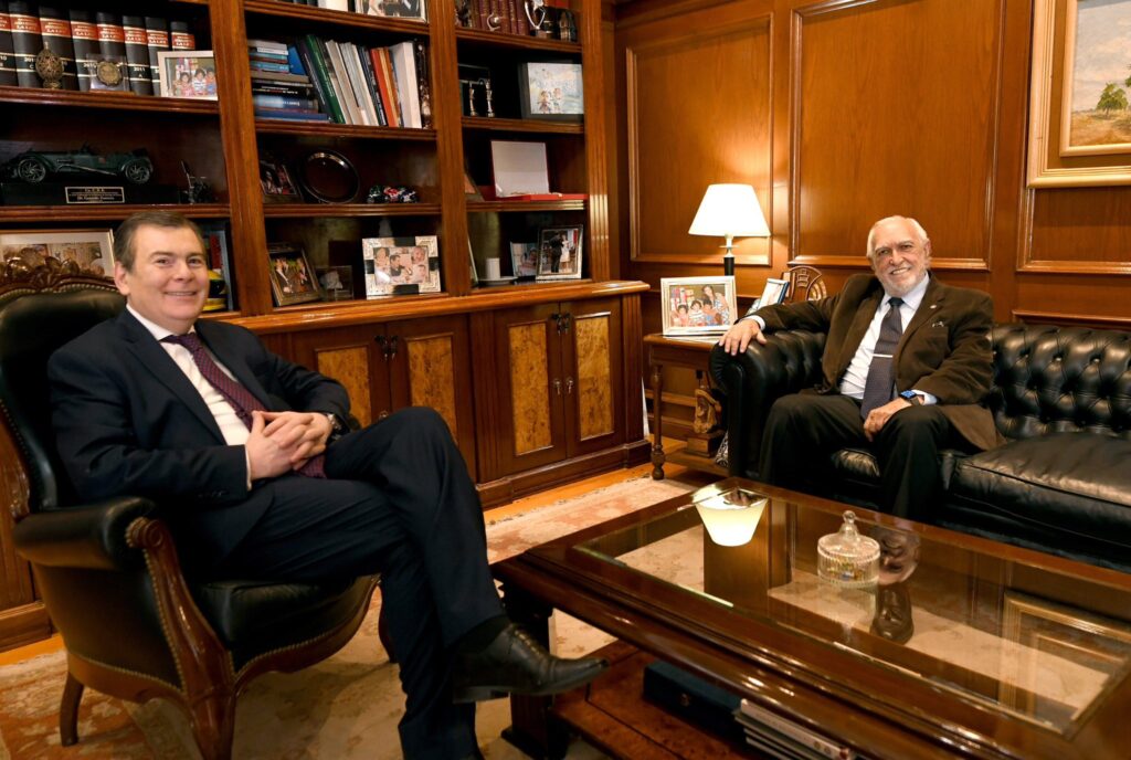 El Gobernador Zamora recibió la visita protocolar del reconocido jurista Ricardo Gil Lavedra