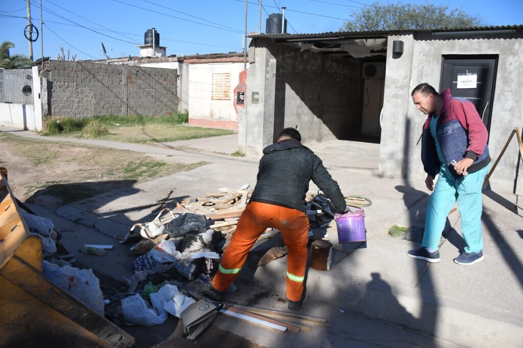 Realizaron un operativo de descacharreo en el barrio Juan Díaz de Solís
