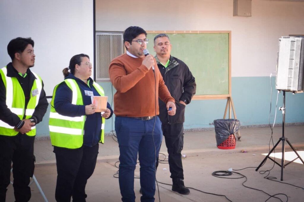 En Nueva Esperanza brindaron una charla sobre Reordenamiento del Tránsito vehicular a estudiantes