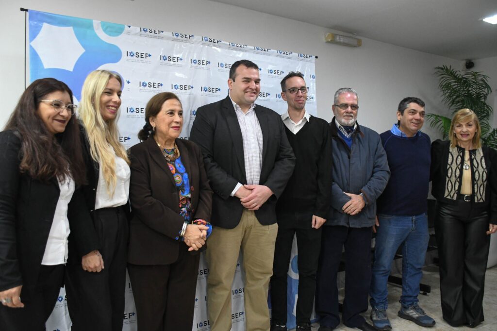 La Ministra de Salud participó de la inauguración de nuevos consultorios del Iosep