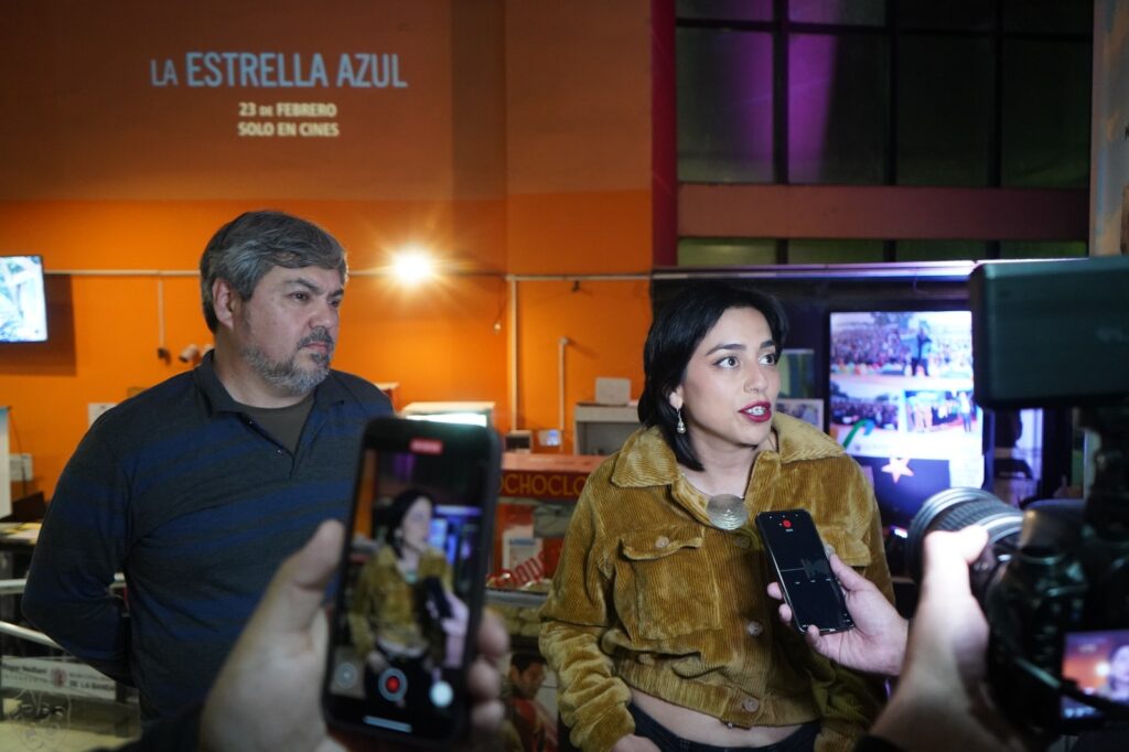 Con la presencia de Mariela Carabajal se reestrenó en el Renzi  “La Estrella Azul” Con la presencia de Mariela Carabajal se reestrenó en el Renzi  “La Estrella Azul”