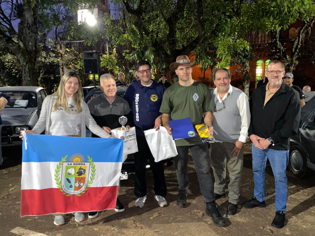 El Club del Renault 12 de La Banda en el encuentro nacional de esta marca clásica El Club del Renault 12 de La Banda en el encuentro nacional de esta marca clásica