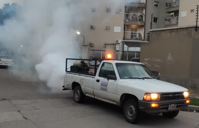Continúa el programa de fumigaciones en barrios de ciudad Capital