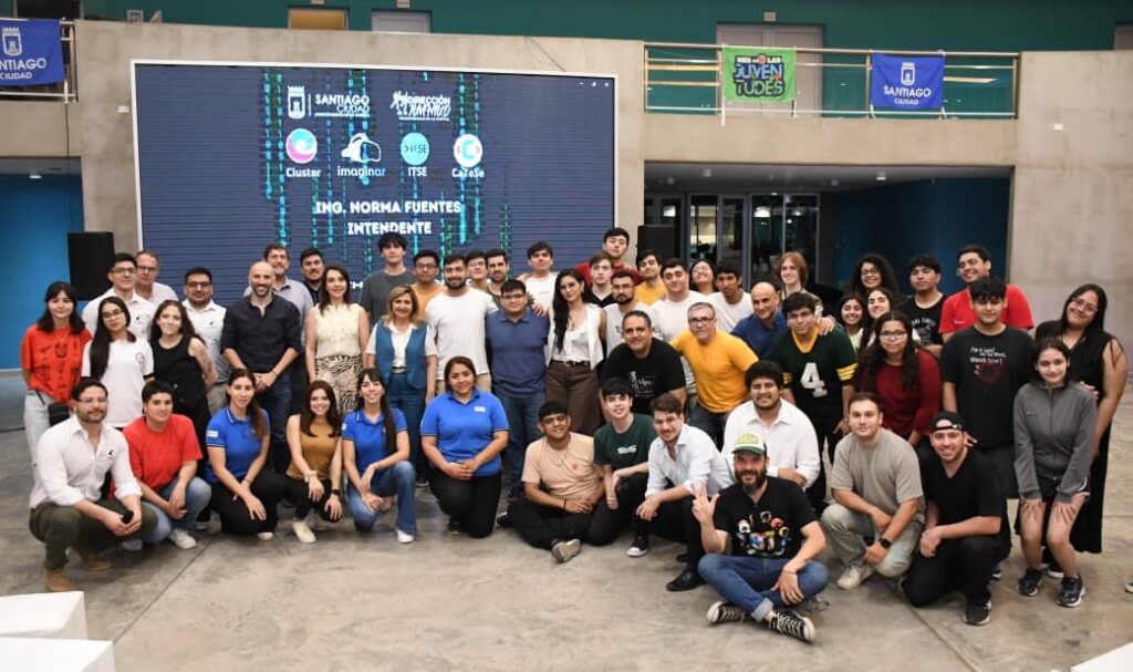 La intendente Fuentes y la ministra de Educación Nassif participaron de la jornada de Hackathon La intendente Fuentes y la ministra de Educación Nassif participaron de la jornada de Hackathon