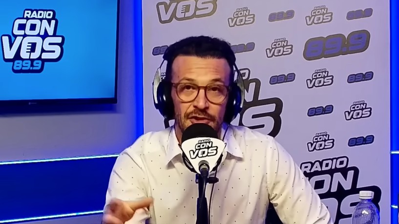 Alejandro Bercovich transmitirá en vivo “Pasaron cosas” desde la Feria del Libro