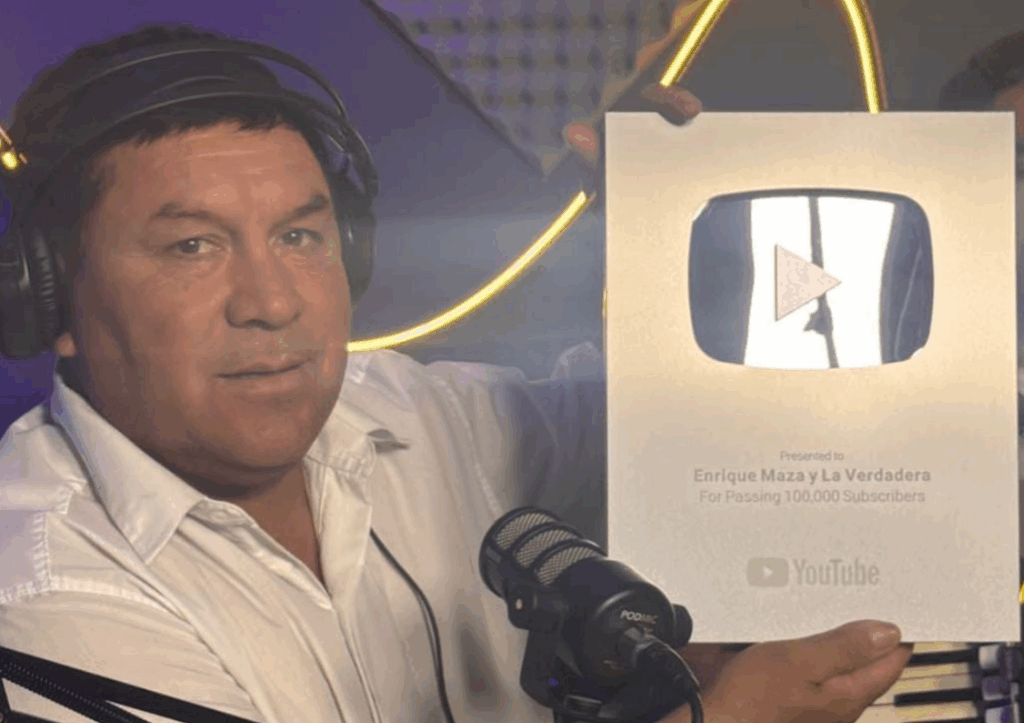 Enrique Maza, primer artista santiagueño en recibir el Botón de Plata de YouTube