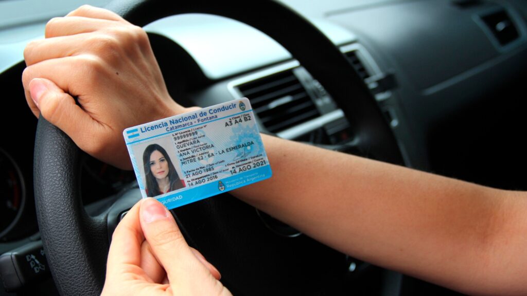 La Banda: informan sobre la falta de insumos en la emisión de licencias de conducir La Banda: informan sobre la falta de insumos en la emisión de licencias de conducir