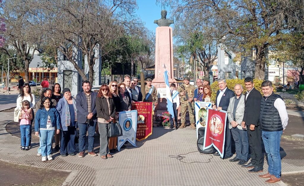 Conmemoraron el 213° Aniversario de la Batalla de Tucumán en la Plaza Belgrano