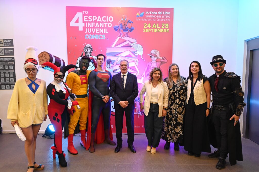 El Jefe de Gabinete recorrió el 4º Espacio Infanto Juvenil y de Cómics en el CCB El Jefe de Gabinete recorrió el 4º Espacio Infanto Juvenil y de Cómics en el CCB