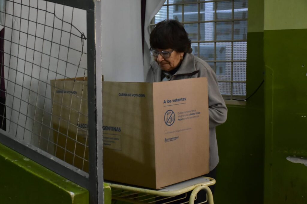 Santiago del Estero entre las provincias con mayor participación y voto afirmativo del país