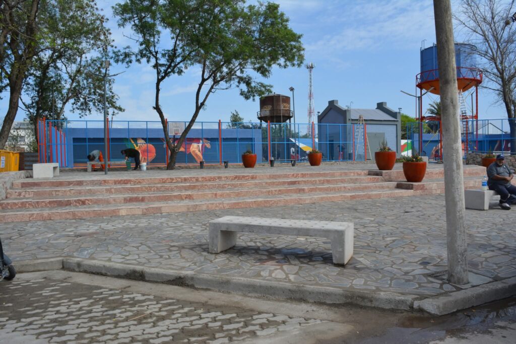 Frías: Inauguraron obras de remodelación y puesta en valor de una plazoleta