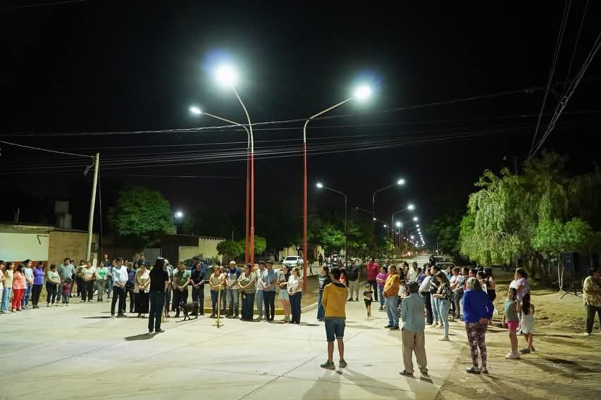 Inauguraron nueva iluminación y pavimentación en Av. Juan Domingo Perón de Monte Quemado