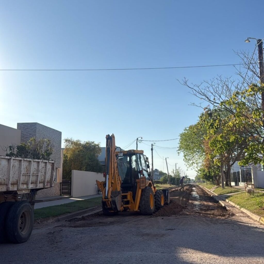 En Bandera avanzan con la pavimentación de calles