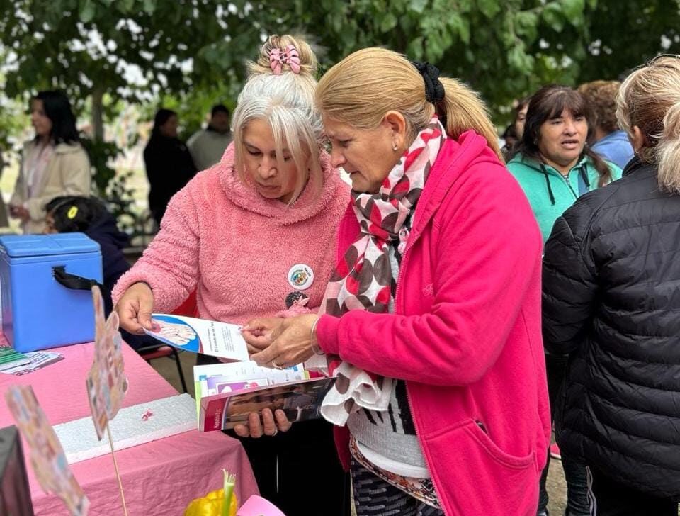 Con gran concurrencia se realizó el operativo de salud para mujeres en el barrio 25 de Mayo Con gran concurrencia se realizó el operativo de salud para mujeres en el barrio 25 de Mayo