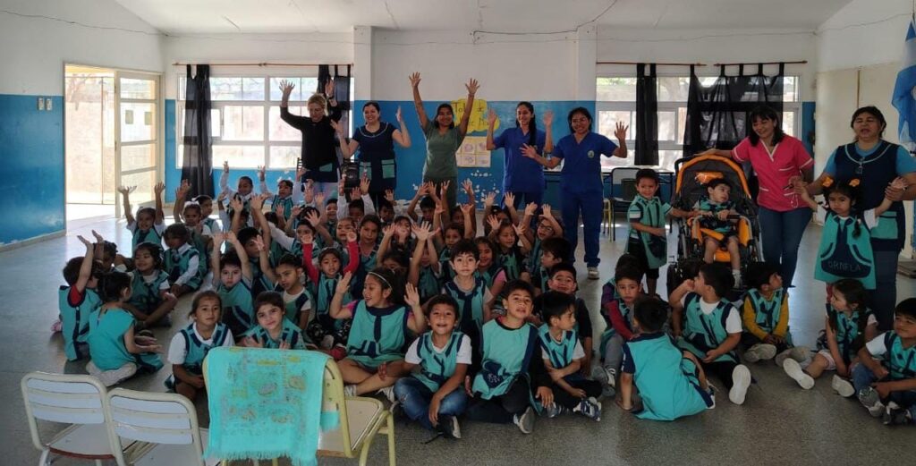 Taller sobre higiene personal en el Jardín Provincial N° 808 del barrio Paraíso Taller sobre higiene personal en el Jardín Provincial N° 808 del barrio Paraíso