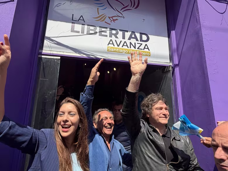 Milei encabezó un acto en Santiago del Estero bajo un fuerte operativo de seguridad