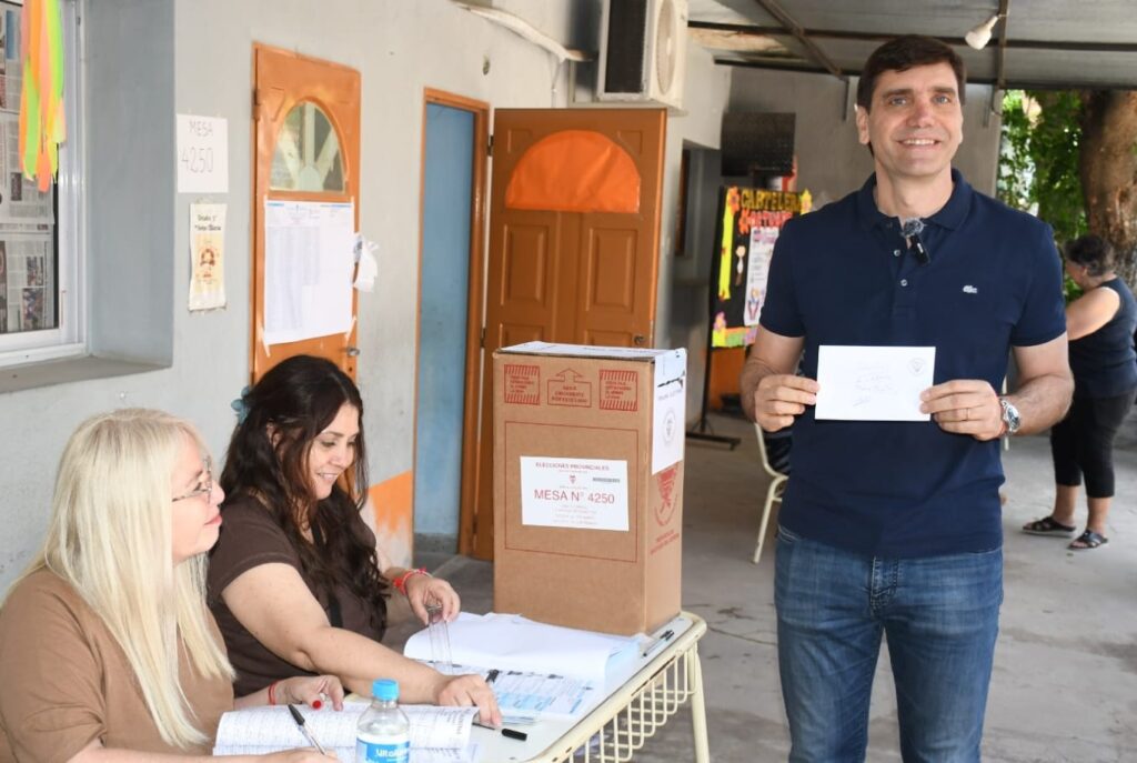 Jorge Mukdise, Cecilia López Pasquali y Marcelo Barbur asumirán como diputados nacionales Jorge Mukdise, Cecilia López Pasquali y Marcelo Barbur asumirán como diputados nacionales