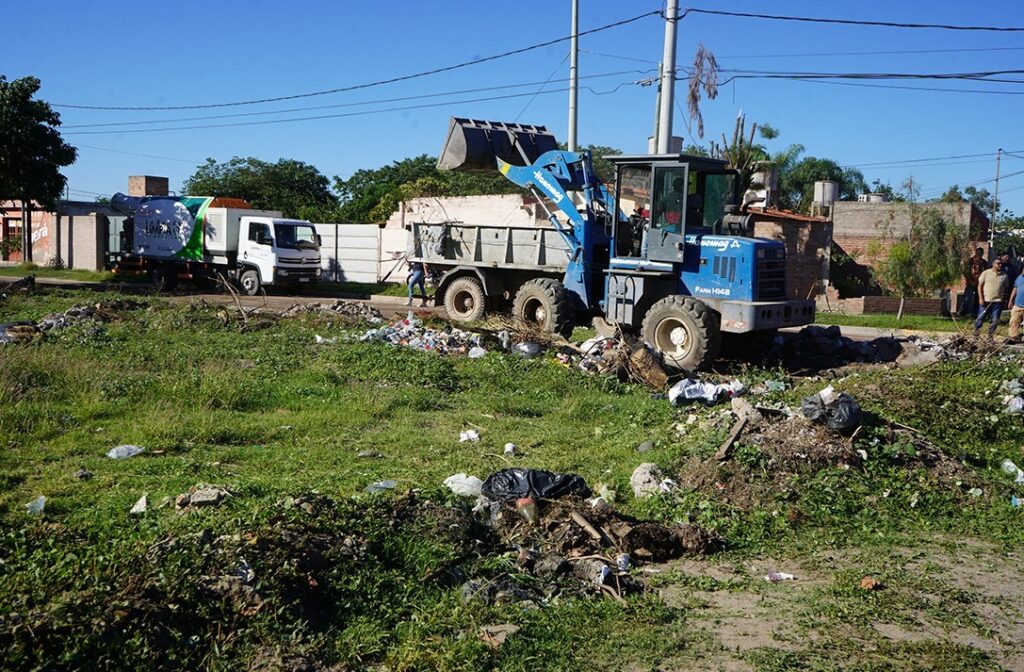 La Banda: nuevo operativo integral de limpieza en el barrio Ampliación Parque Industrial