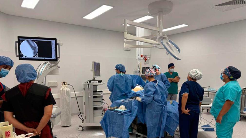 Fernández: Continúan las cirugías en el nuevo hospital