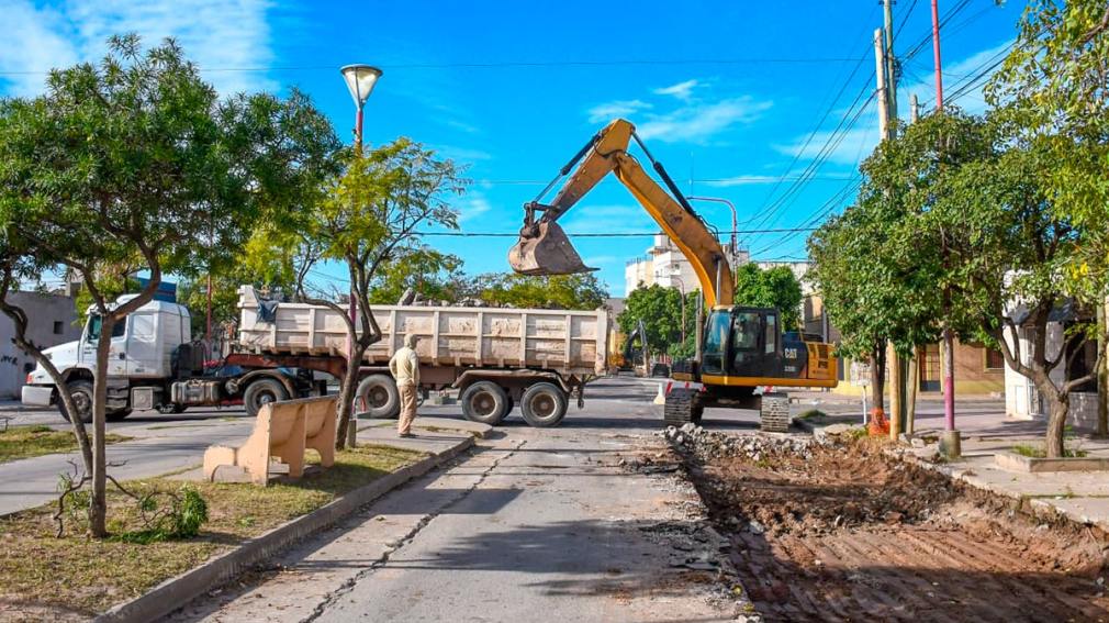 Desvío del tránsito en Av. Colón y San Juan por el avance de la obra de repavimentación