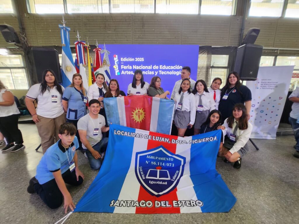 Orgullo santiagueño: estudiantes y docentes lideraron la innovación en la Feria Nacional 2025
