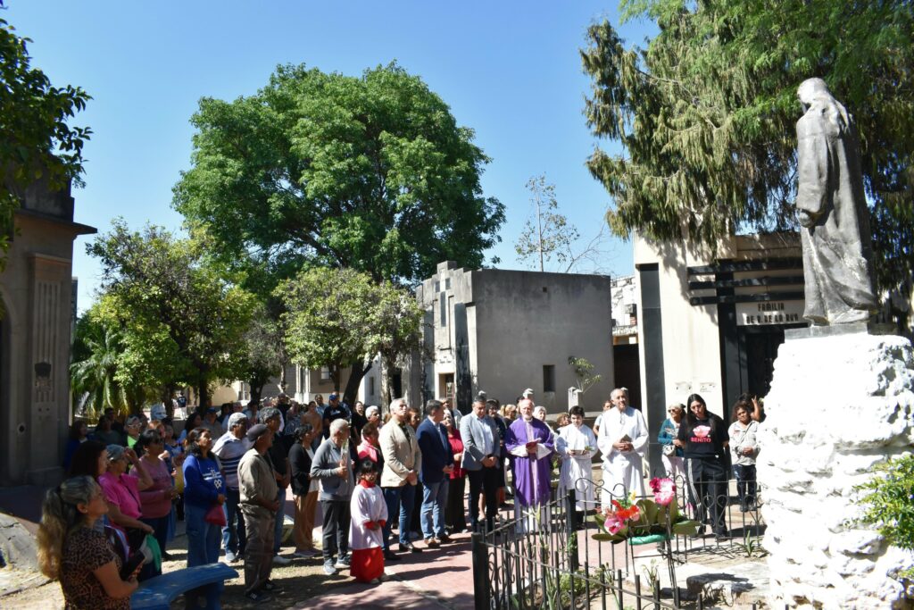Autoridades municipales participaron de la misa presidida por el obispo monseñor Bokalic en La Piedad Autoridades municipales participaron de la misa presidida por el obispo monseñor Bokalic en La Piedad
