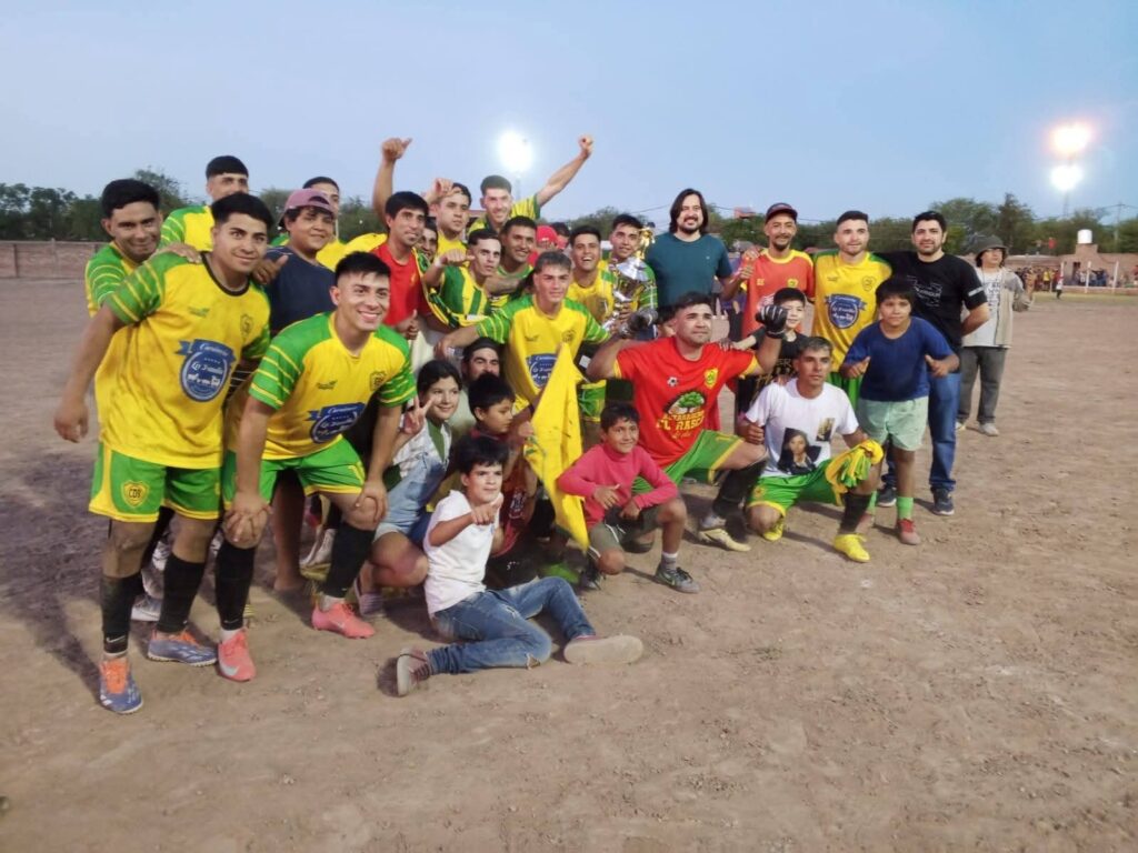 Monte Quemado: Finalizó el Torneo “Pasión Futbolera 2025”