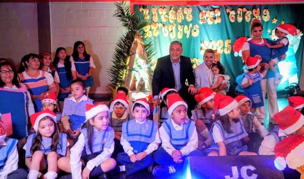 Emotivo cierre del Ciclo Lectivo 2025 de los Jardines de Infantes Municipales de La Banda