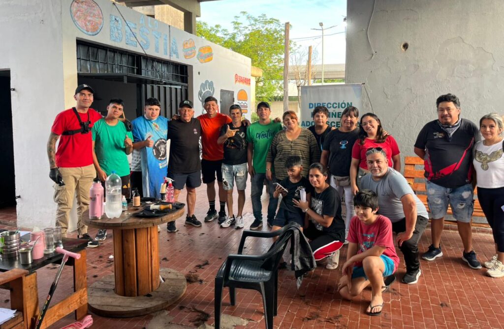 La Municipalidad de La Banda acercó los servicios del “Proyecto Tijeritas 2025” al barrio Salido La Municipalidad de La Banda acercó los servicios del “Proyecto Tijeritas 2025” al barrio Salido