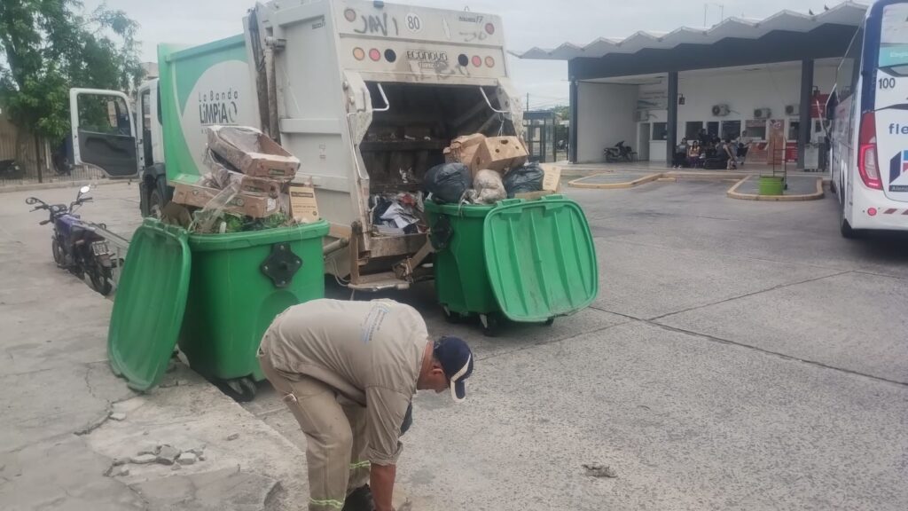 Solicitan a la comunidad respetar los horarios de recolección y evitar la formación de basurales