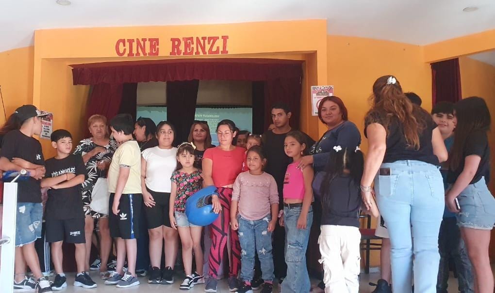 “Vacaciones en el cine”: proyecciones para niños y niñas de los barrios bandeños